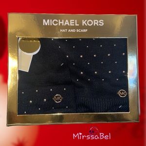 - MICHAEL KORS WOMEN CLASSIC RIB SCARE HAT GIFT SET BROW /WHITE/BLA…